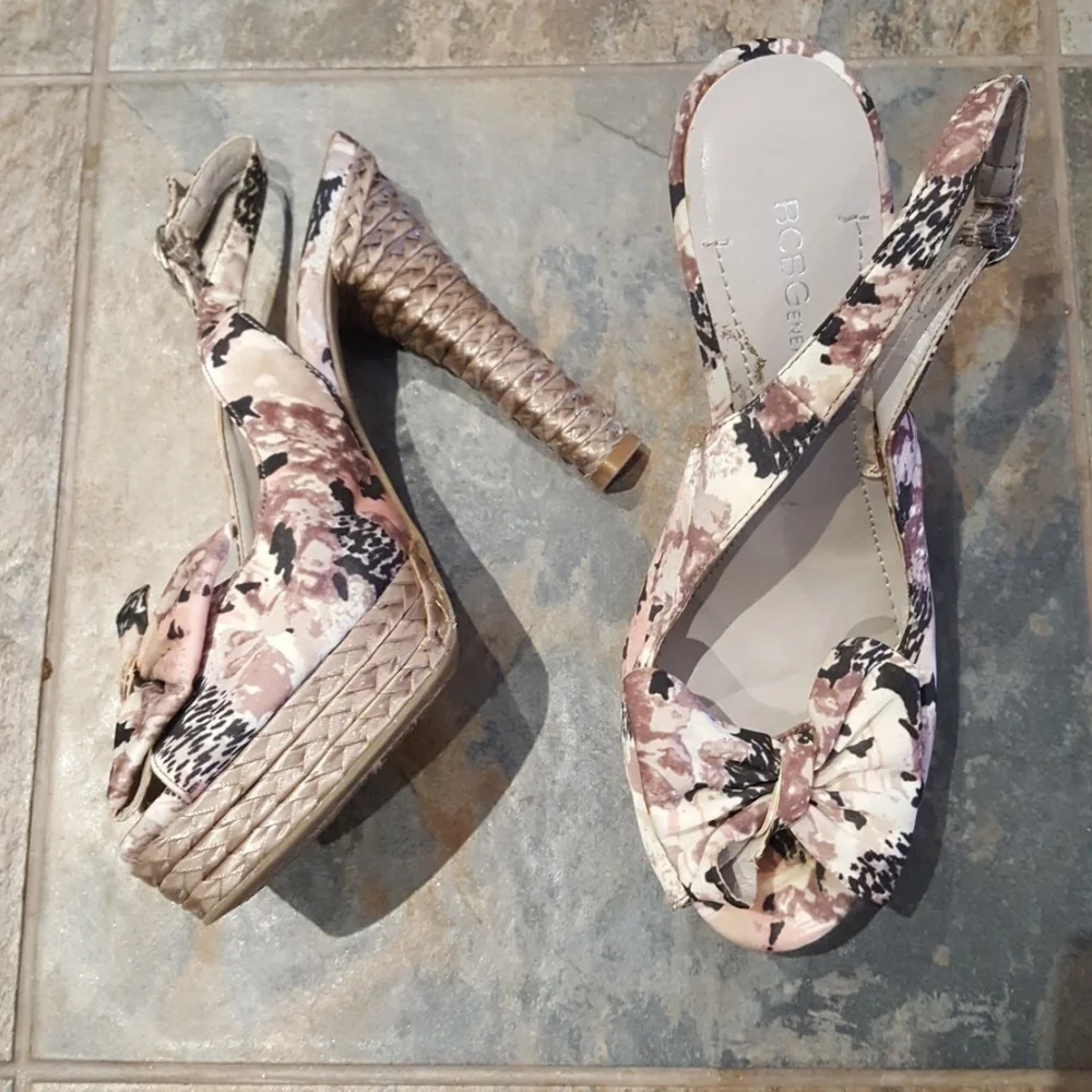 Last Chance💕BCBGeneration* Platforms